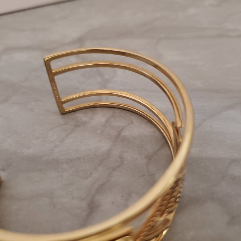 ✨ Stella and Dot Gold Black Rhinestones Crystal Pave Sphinx Cuff Bangle ✨ - Picture 8 of 11